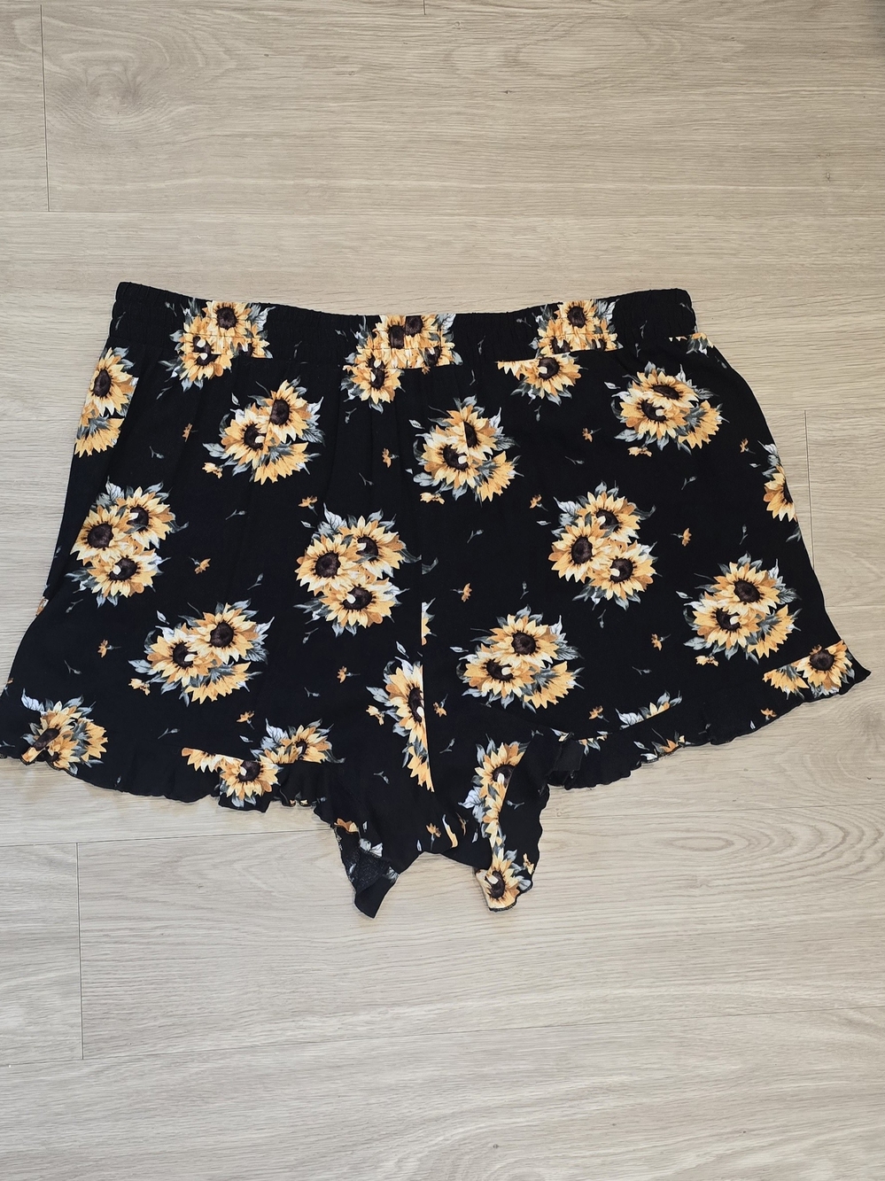 torrid Black Sunflower Print Shorts